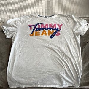Size large Tommy Hilfiger tee shirt